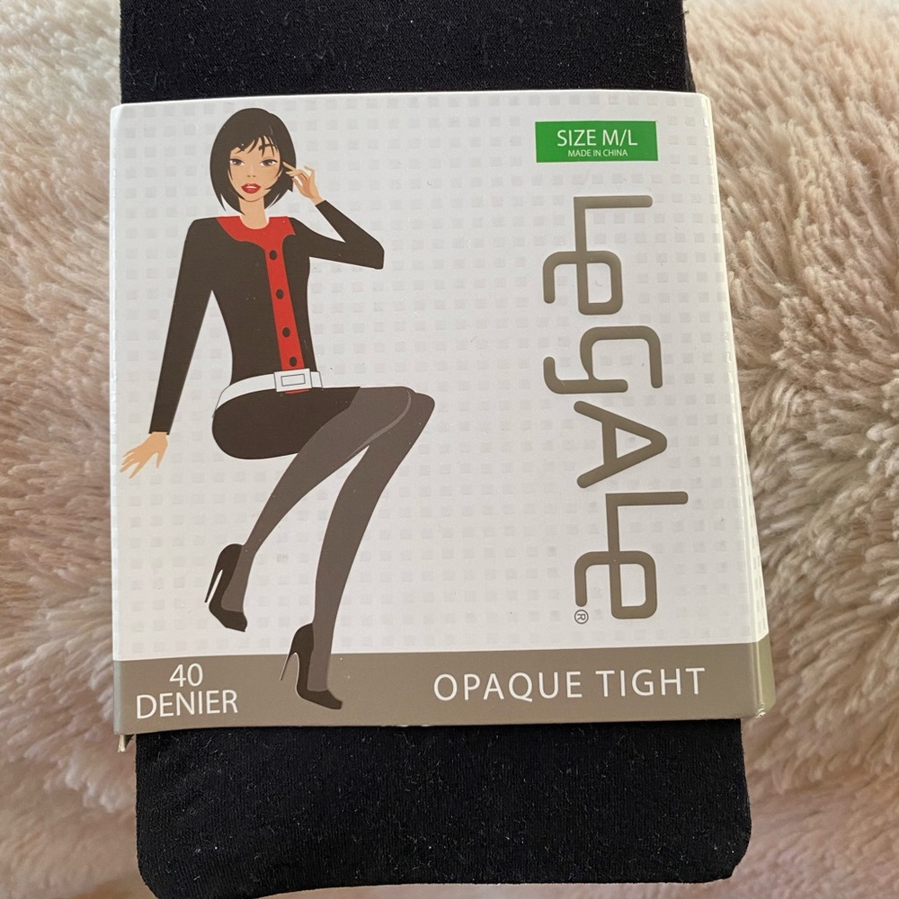 Size M/L Black Opaque Tight
